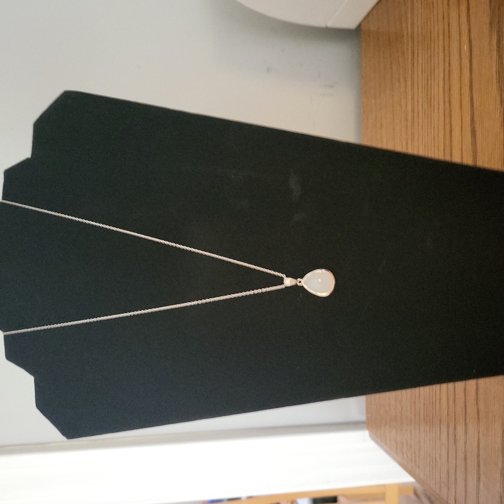 4.46 ctw white agate sterling silver necklace